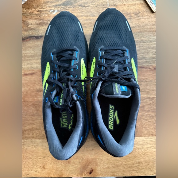 EUC Men’s Brooks Adrenaline GTS 22  - Size 11 Medium (D) - Picture 8 of 8